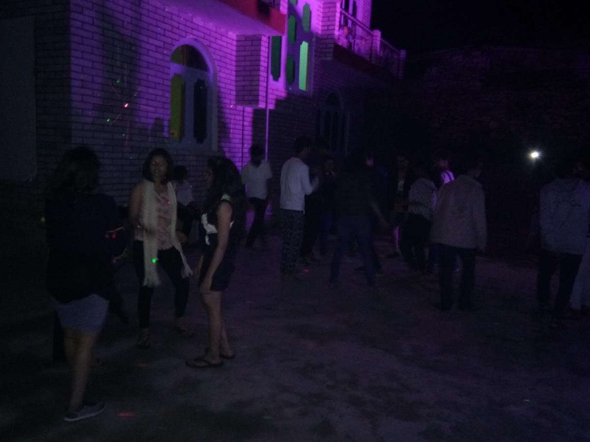 Moksha Hotel Kasol Zewnętrze zdjęcie